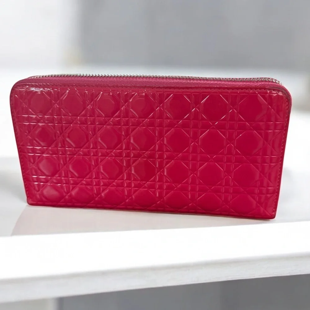 Christian Dior cannage Patent Leather Wallet